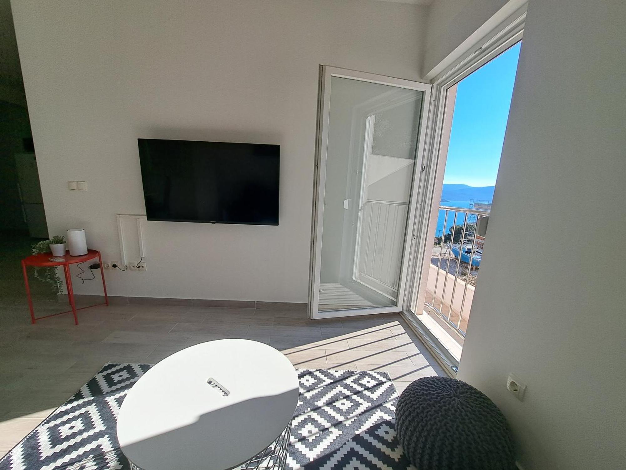 Apartment Charlie โกมาร์นา ภายนอก รูปภาพ